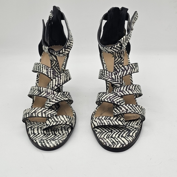 Joe's Jeans Womens High Heels Strappy Ankle Zip Zebra Print Black/White Size 7.5 - Picture 2 of 13